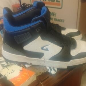 2 Pairs Of Men's Athletic Shoes